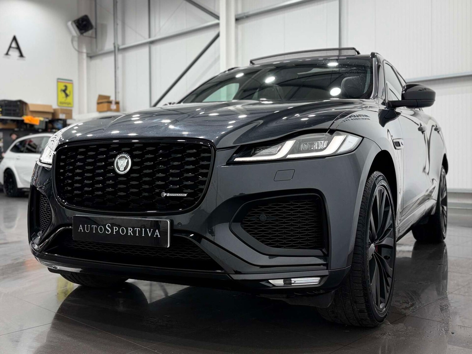 Used Jaguar F-Pace 2023 for sale - 76547245: Photo 11