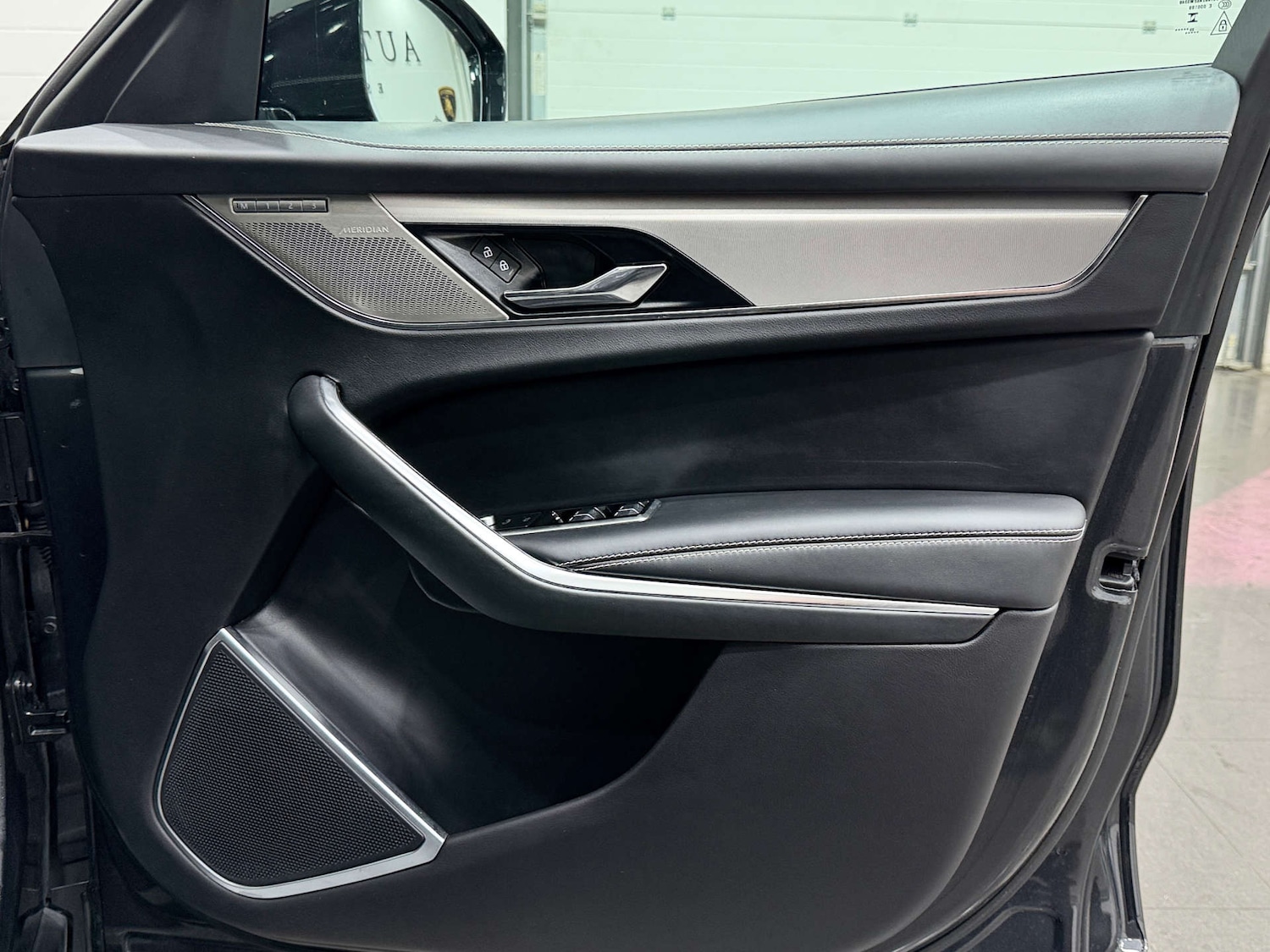 Used Jaguar F-Pace 2023 for sale - 76547245: Photo 35