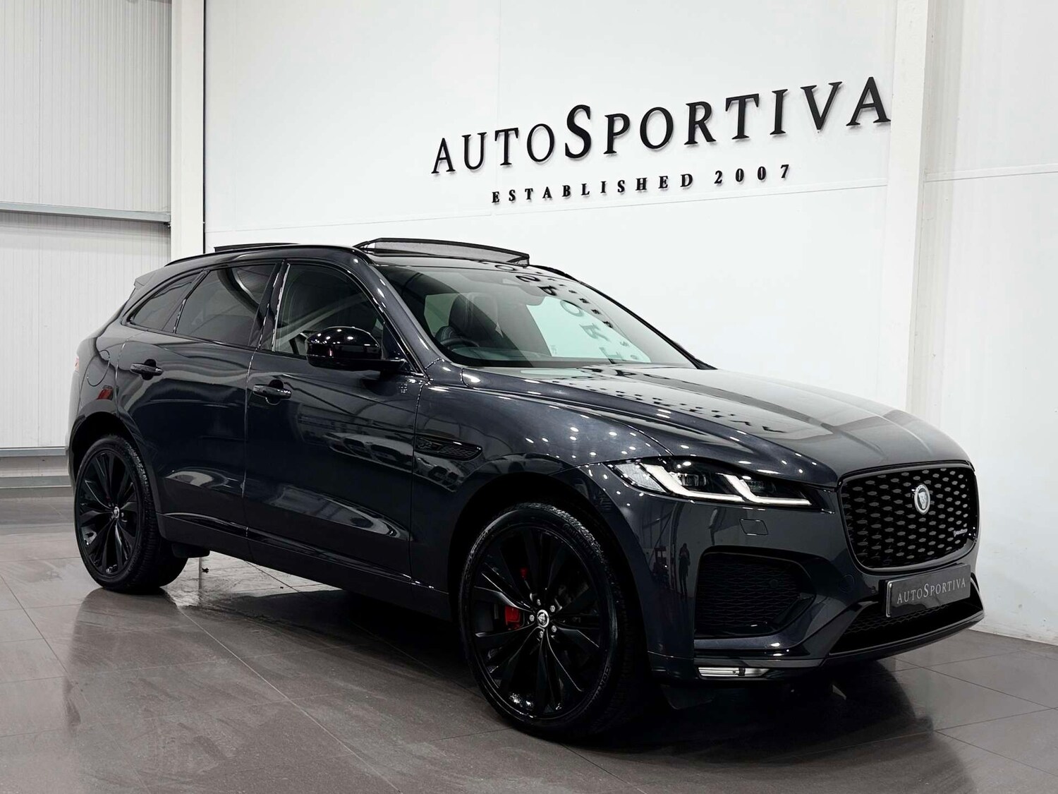 Used Jaguar F-Pace 2023 for sale - 76547245: Photo 7