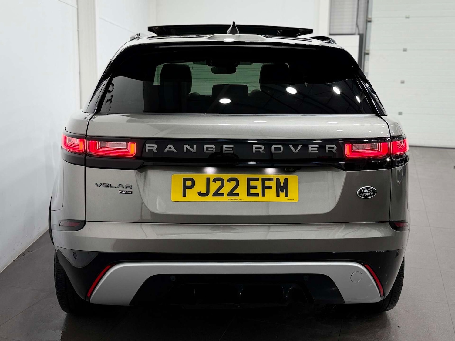 Used Land Rover Range Rover Velar 2022 for sale - 76739851: Photo 10