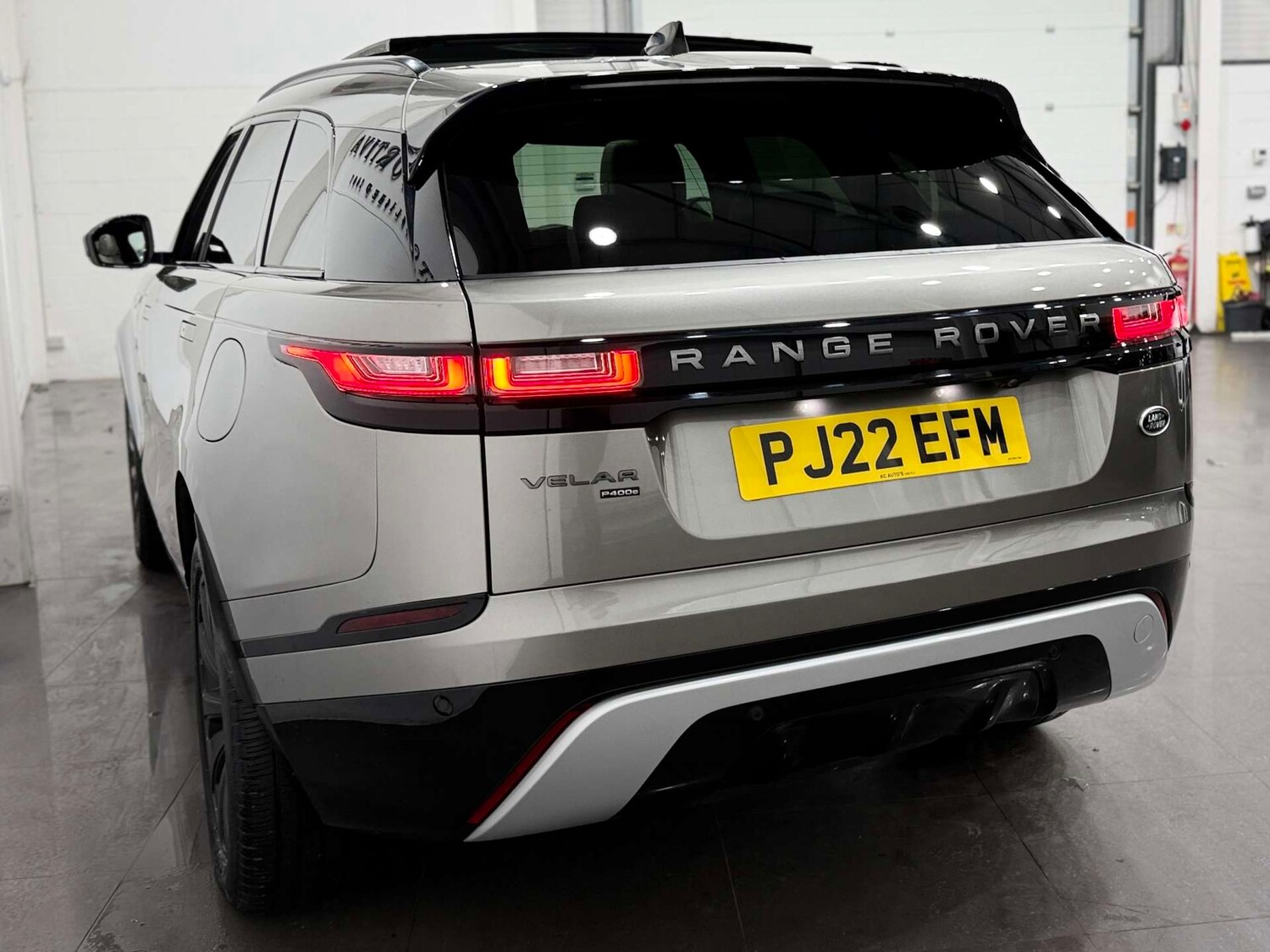 Used Land Rover Range Rover Velar 2022 for sale - 76739851: Photo 11