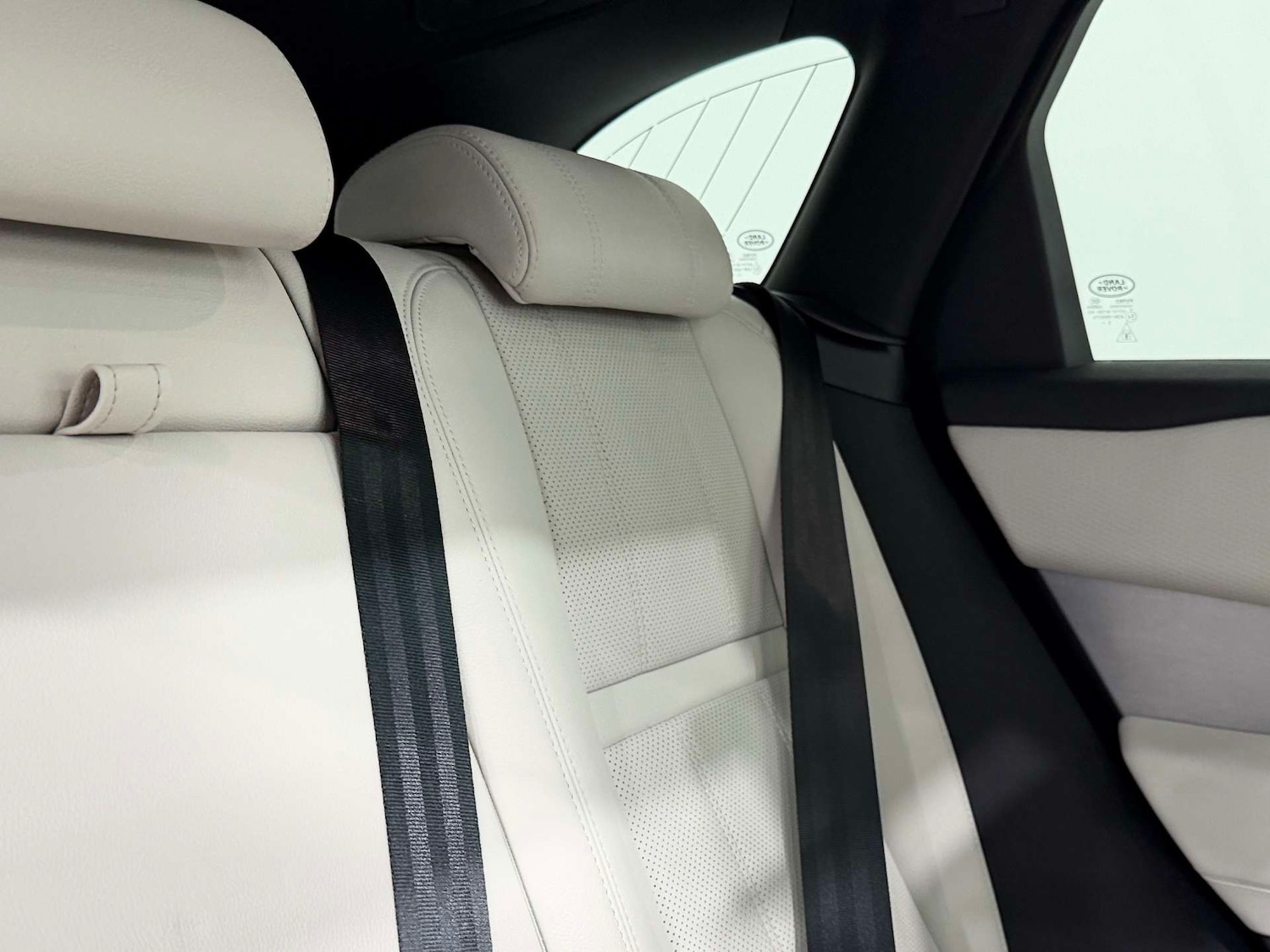 Used Land Rover Range Rover Velar 2022 for sale - 76739851: Photo 17