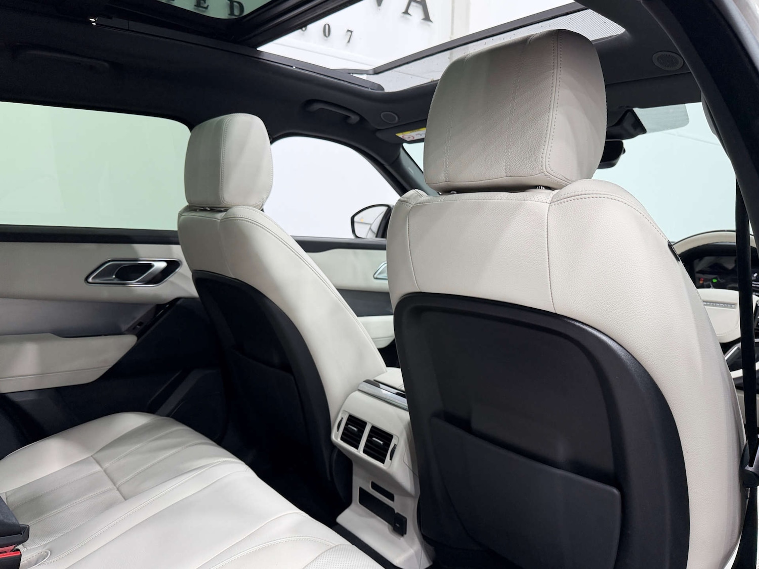 Used Land Rover Range Rover Velar 2022 for sale - 76739851: Photo 18