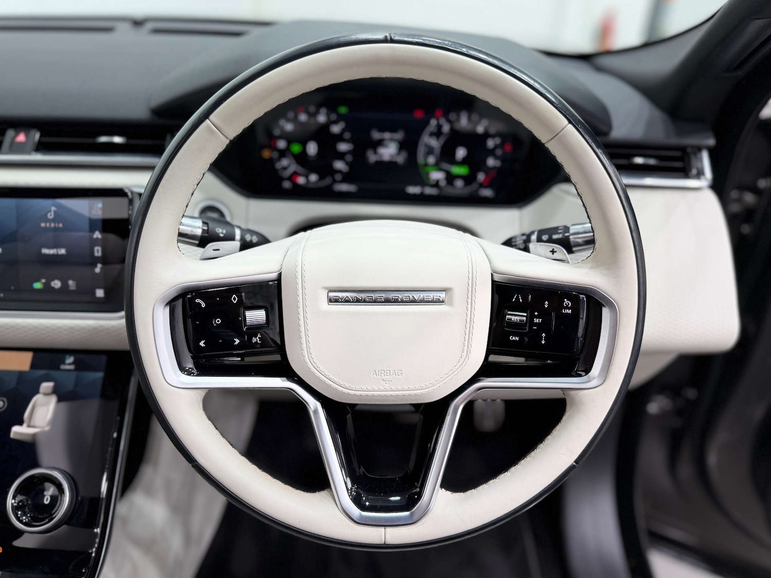 Used Land Rover Range Rover Velar 2022 for sale - 76739851: Photo 24