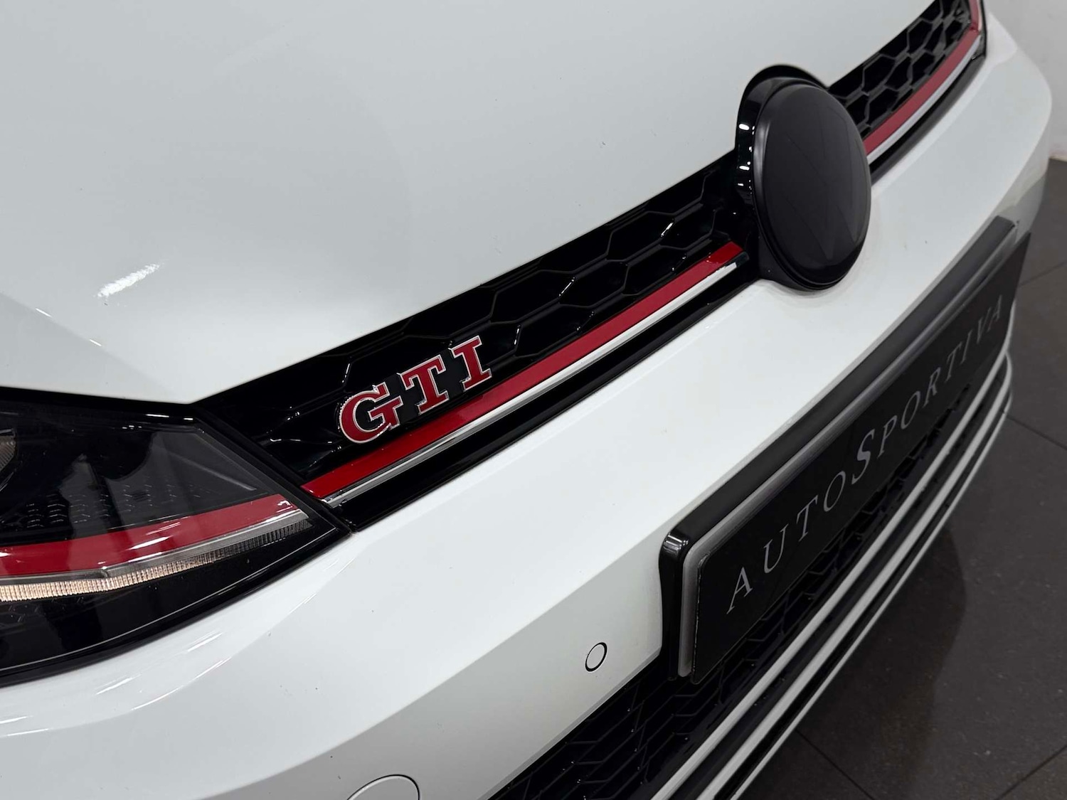 Used Volkswagen Golf 2019 for sale - 77833885: Photo 23