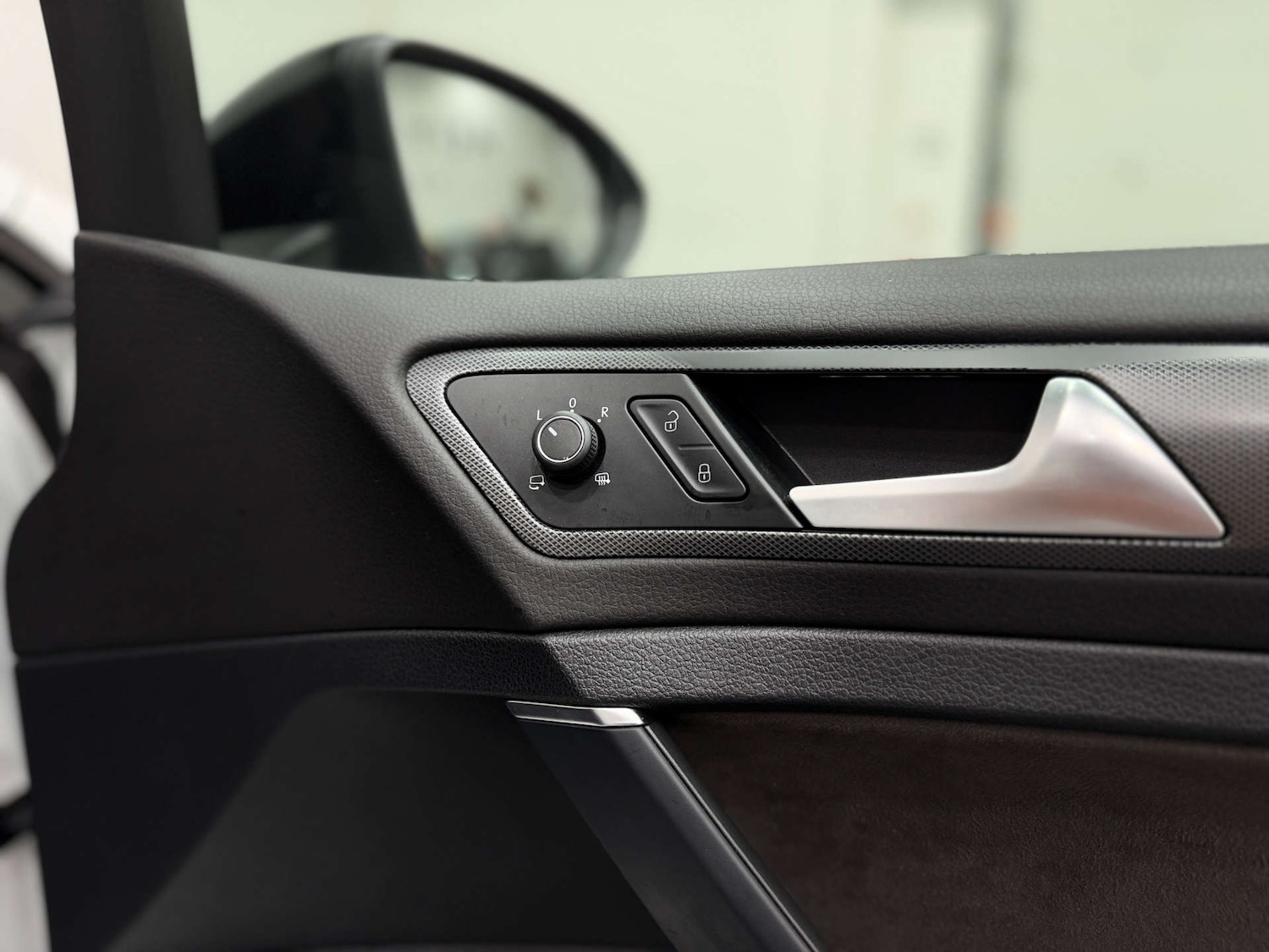 Used Volkswagen Golf 2019 for sale - 77833885: Photo 28