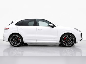 Used Porsche Cayenne 2023 for sale - 79517035: Photo