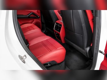 Used Porsche Cayenne 2023 for sale - 79517035: Photo