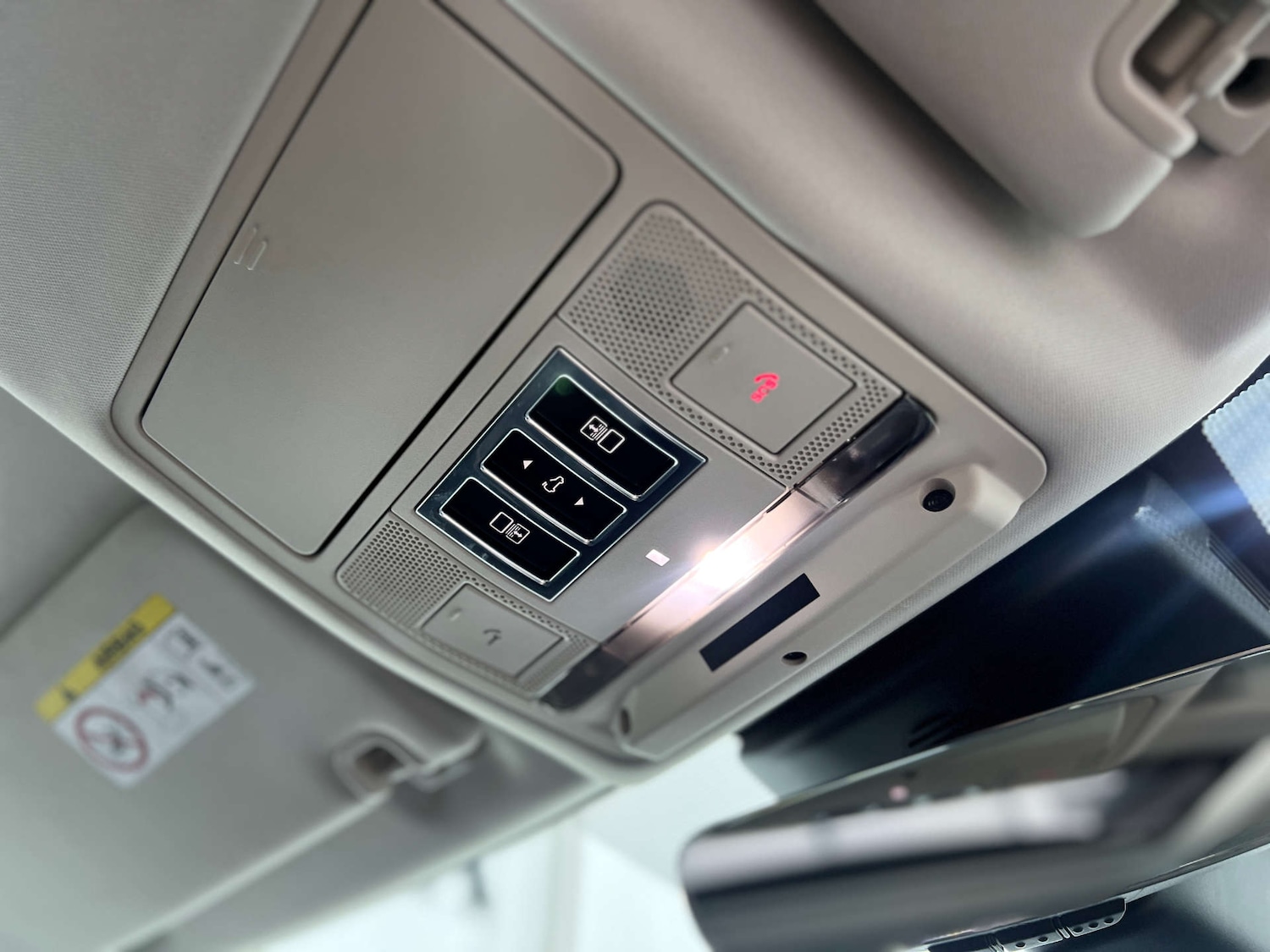 Used Land Rover Discovery 2018 for sale - 77224814: Photo 47