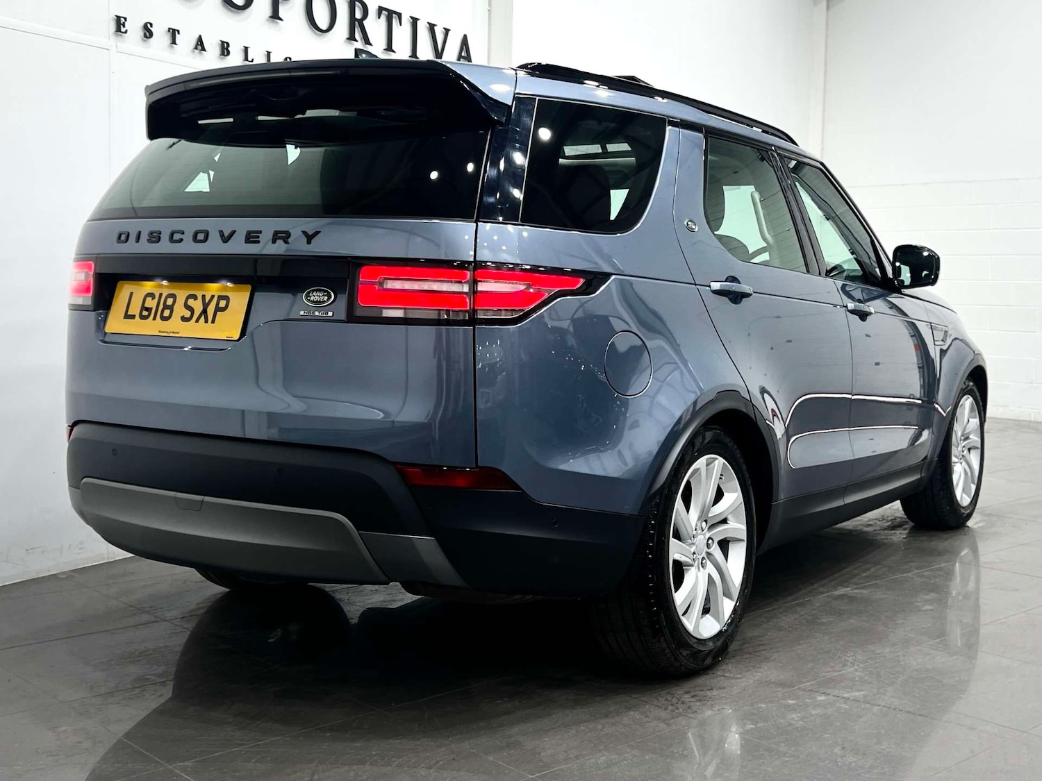 Used Land Rover Discovery 2018 for sale - 77224814: Photo 6