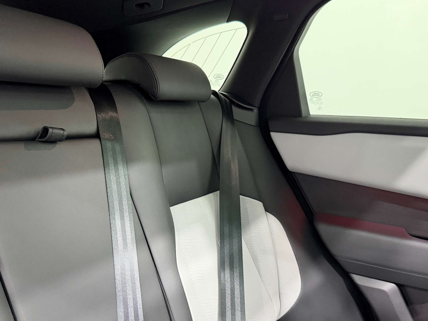 Used Land Rover Range Rover Velar 2023 for sale - 77090218: Photo 16