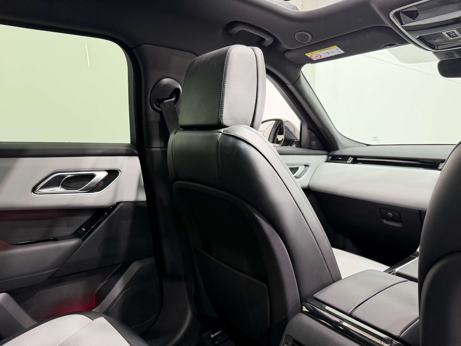 Used Land Rover Range Rover Velar 2023 for sale - 77090218: Photo 17