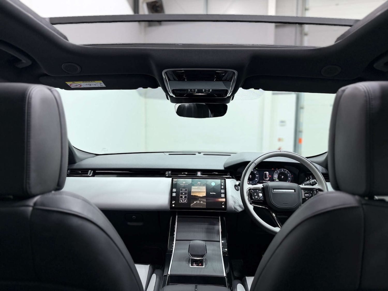 Used Land Rover Range Rover Velar 2023 for sale - 77090218: Photo 20