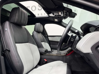 Used Land Rover Range Rover Velar 2023 for sale - 77090218: Photo