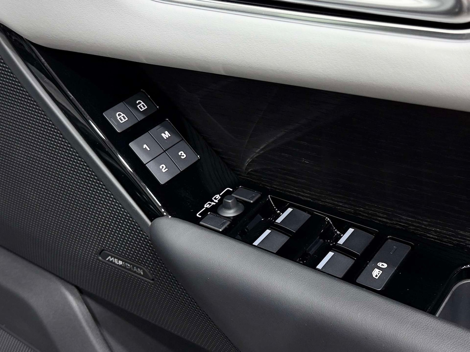 Used Land Rover Range Rover Velar 2023 for sale - 77090218: Photo 39