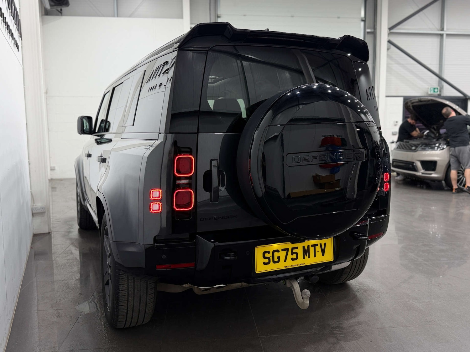 Used Land Rover Defender 2025 for sale - 78011920: Photo 11