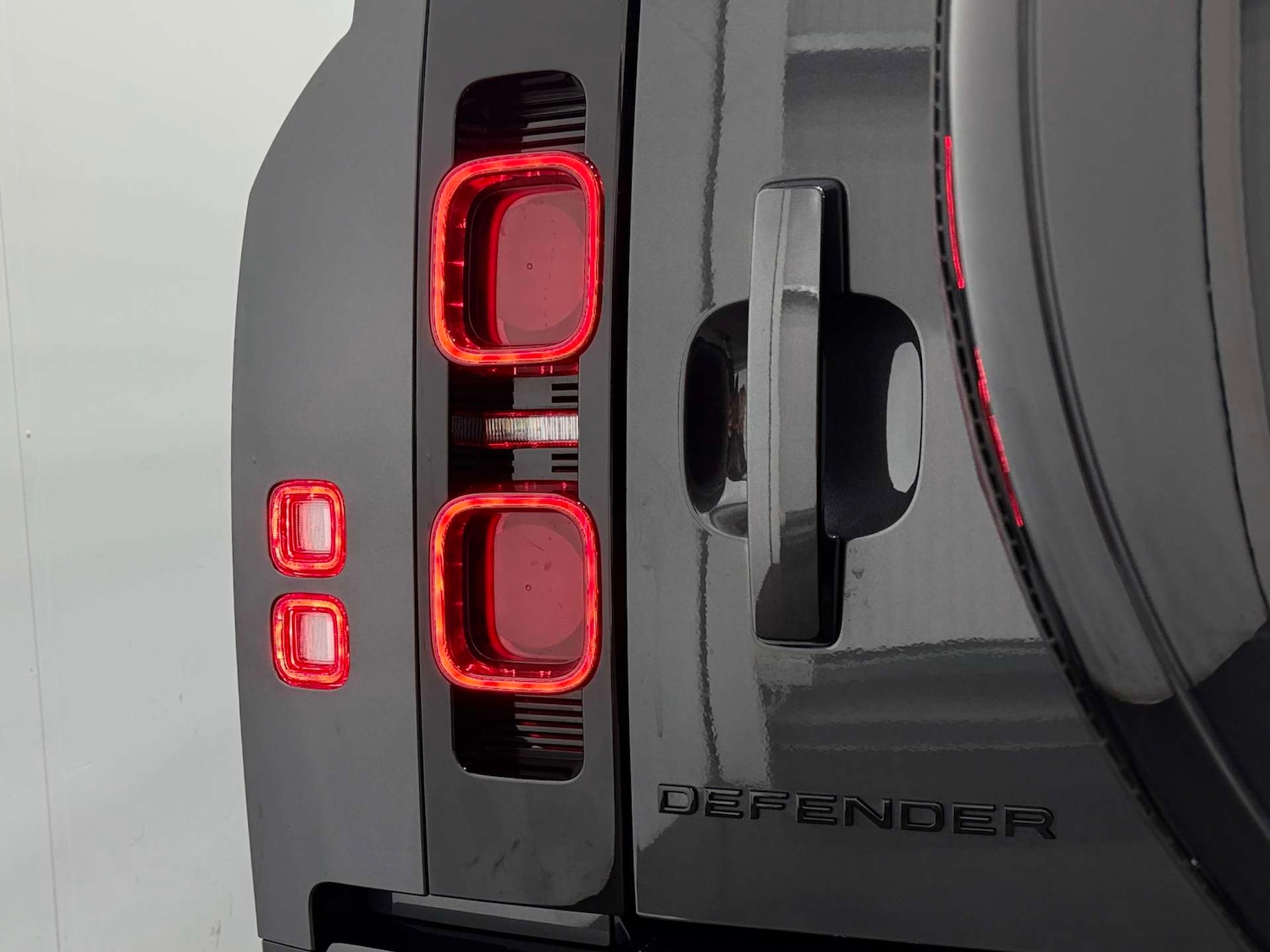 Used Land Rover Defender 2025 for sale - 78011920: Photo 26