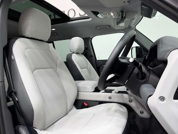 Used Land Rover Defender 2025 for sale - 78011920: Photo