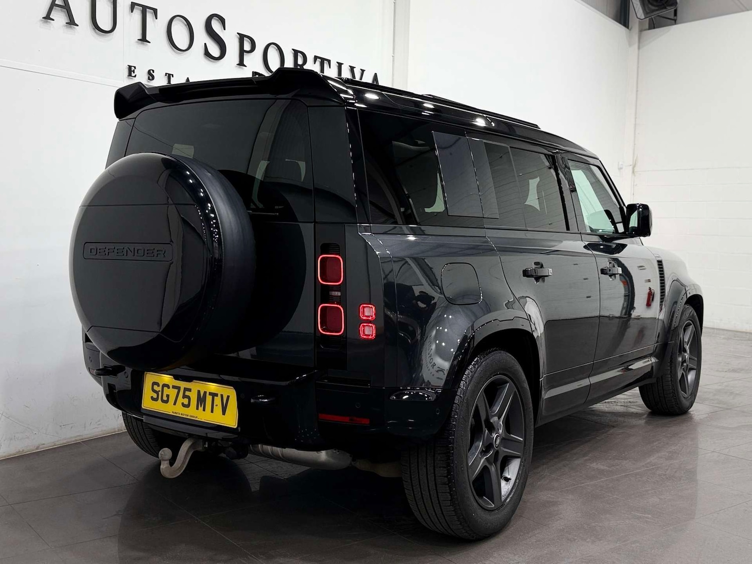 Used Land Rover Defender 2025 for sale - 78011920: Photo 6