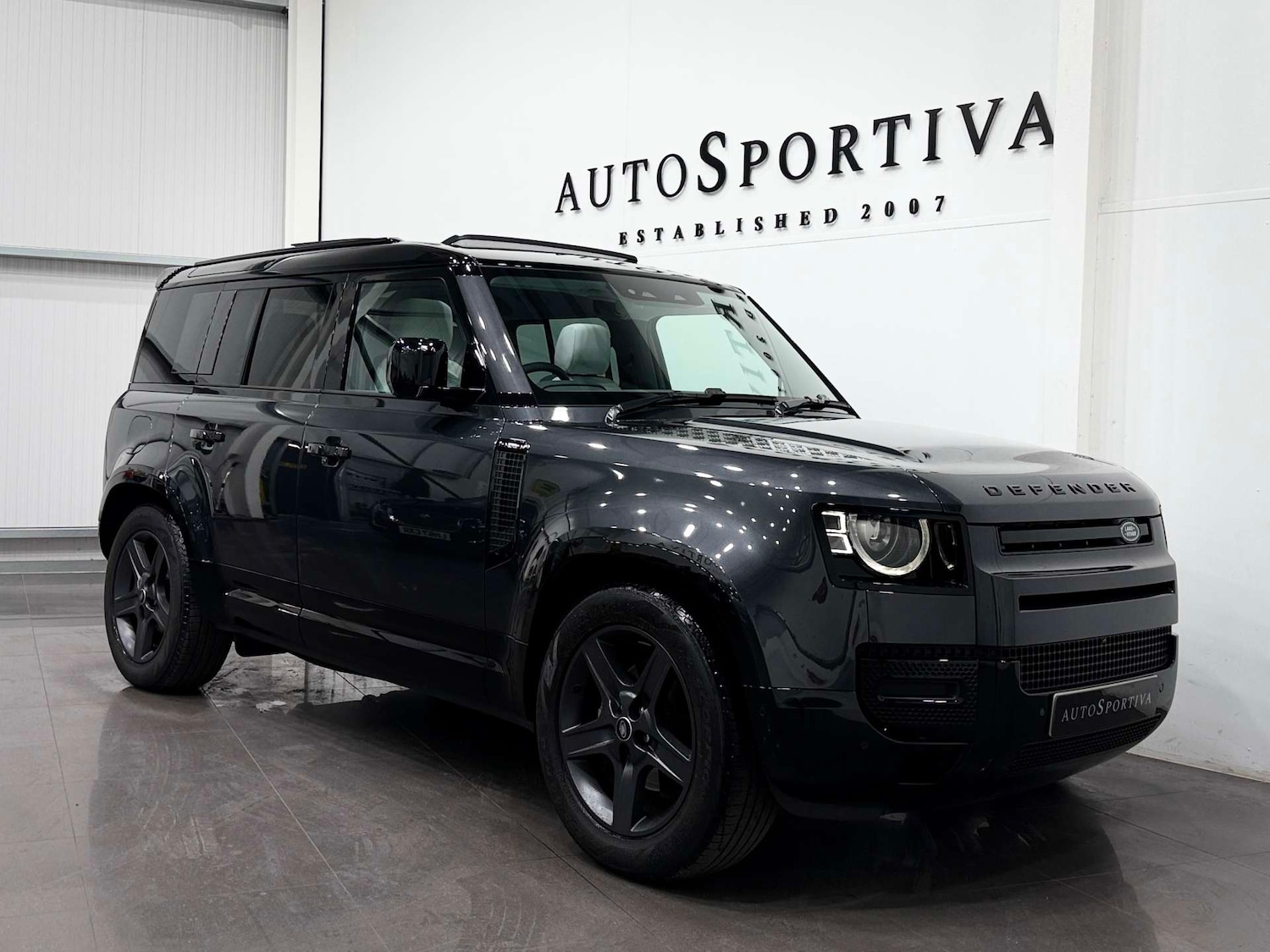 Used Land Rover Defender 2025 for sale - 78011920: Photo 9