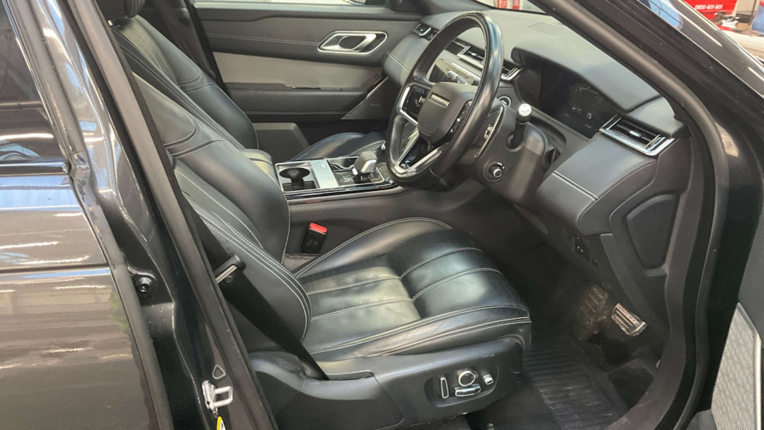 Used Land Rover Range Rover Velar 2022 for sale - 77022488: Photo 2