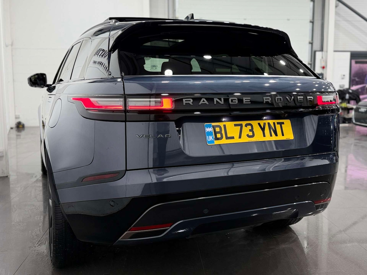 Used Land Rover Range Rover Velar 2023 for sale - 77833902: Photo 11