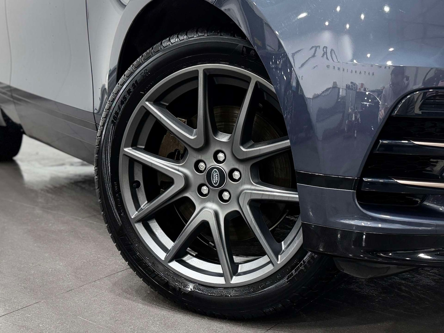 Used Land Rover Range Rover Velar 2023 for sale - 77833902: Photo 13