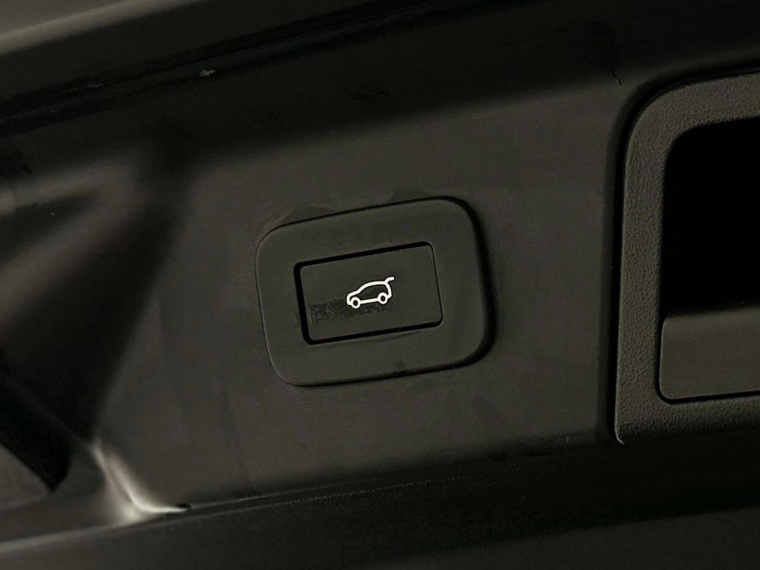 Used Land Rover Range Rover Velar 2023 for sale - 77833902: Photo 31