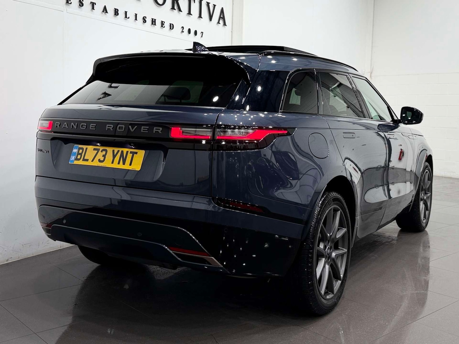 Used Land Rover Range Rover Velar 2023 for sale - 77833902: Photo 6