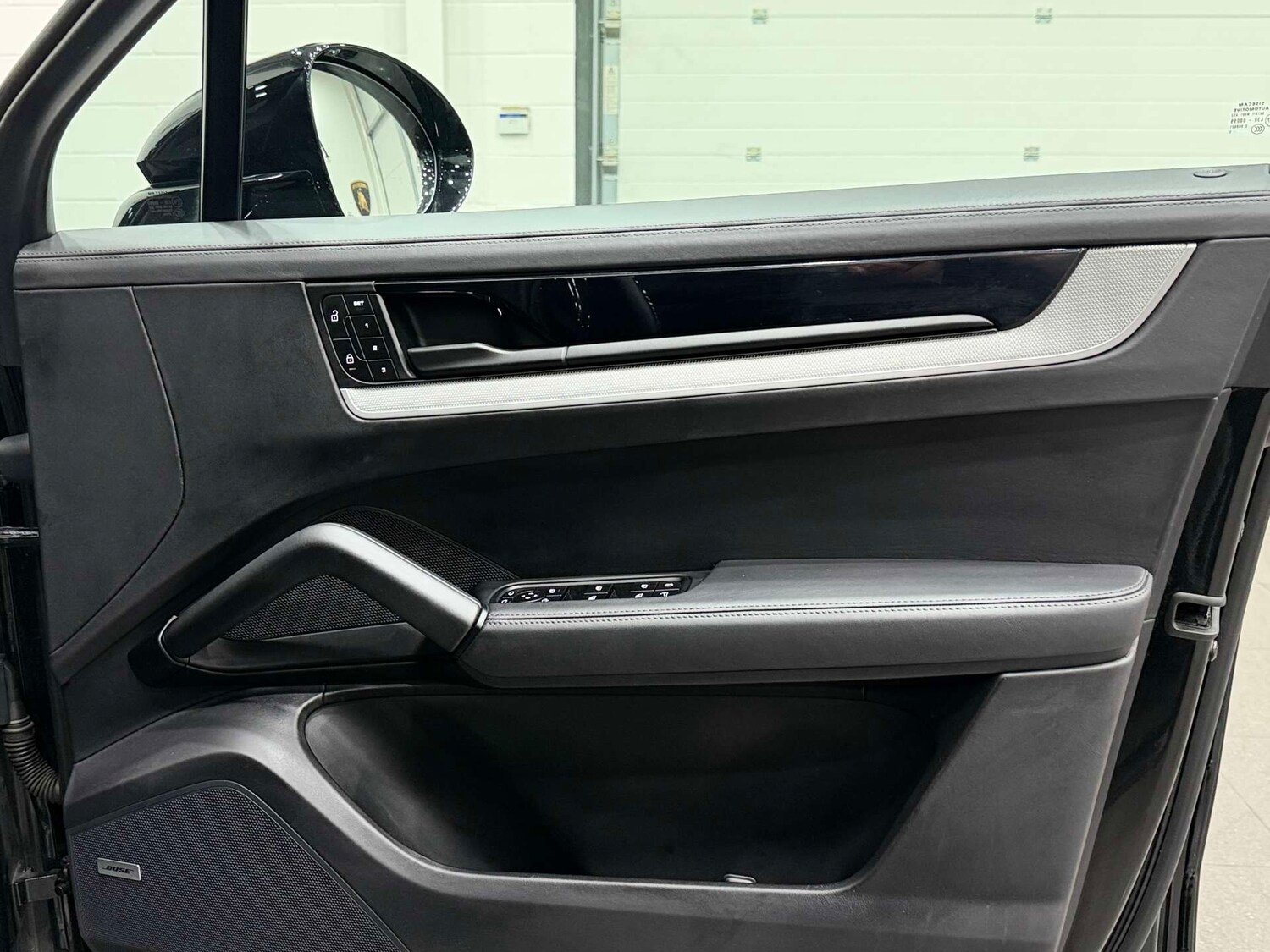 Used Porsche Cayenne 2023 for sale - 76957018: Photo 40