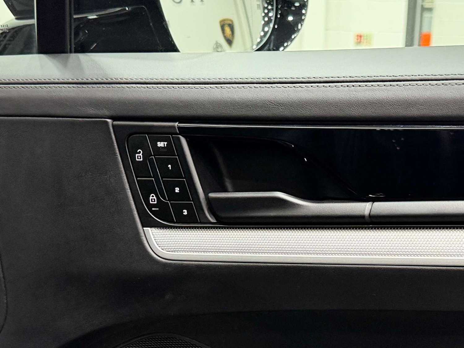 Used Porsche Cayenne 2023 for sale - 76957018: Photo 41