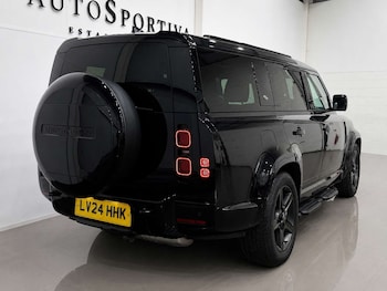 Used Land Rover Defender 2024 for sale - 79311239: Photo