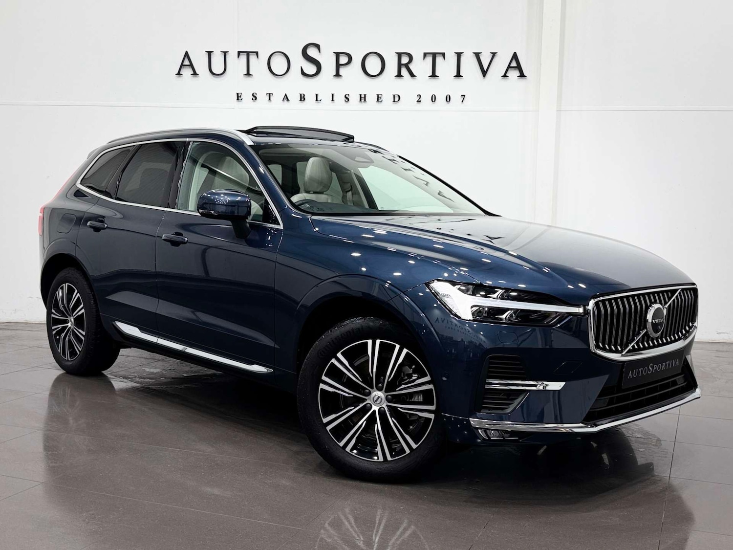 Used Volvo XC60 2021 for sale - 76581910: Photo 1