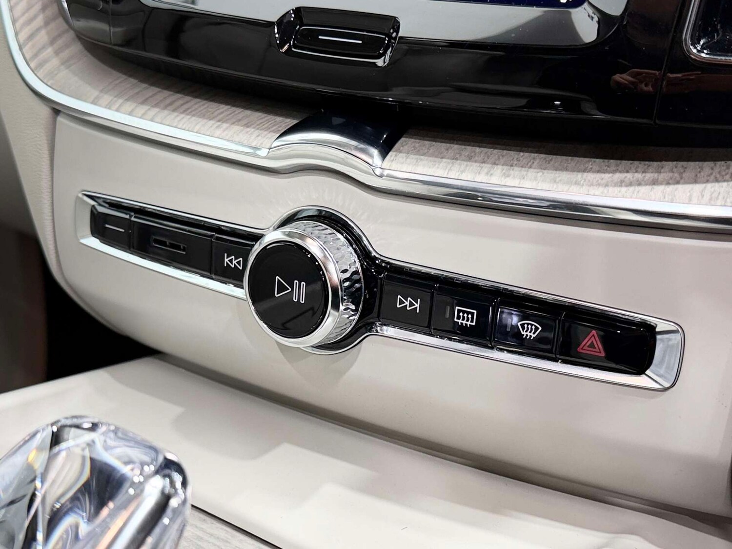 Used Volvo XC60 2021 for sale - 76581910: Photo 43