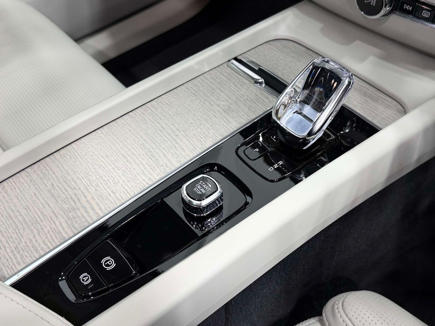 Used Volvo XC60 2021 for sale - 76581910: Photo 44