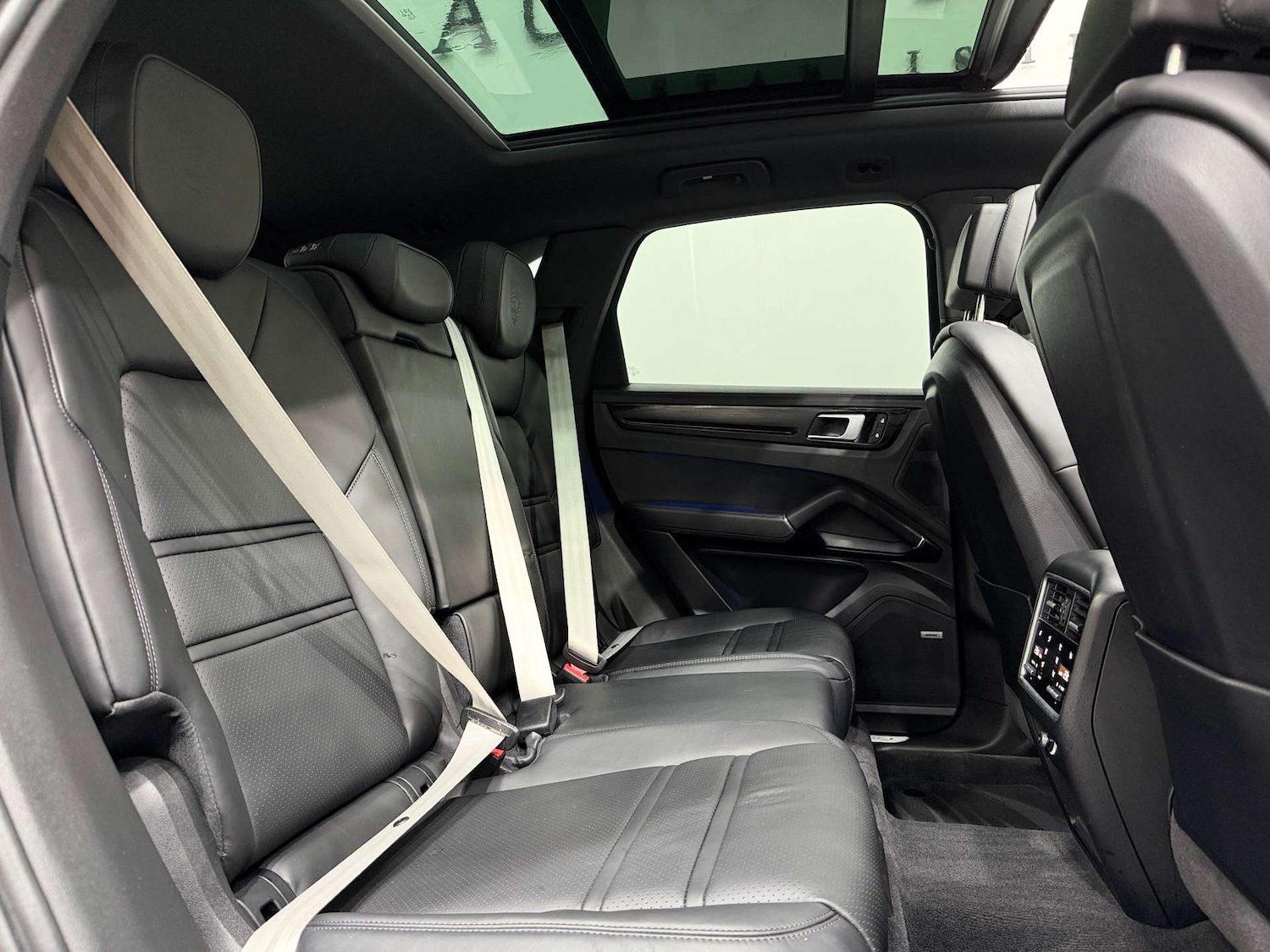 Used Porsche Cayenne 2022 for sale - 77833893: Photo 15