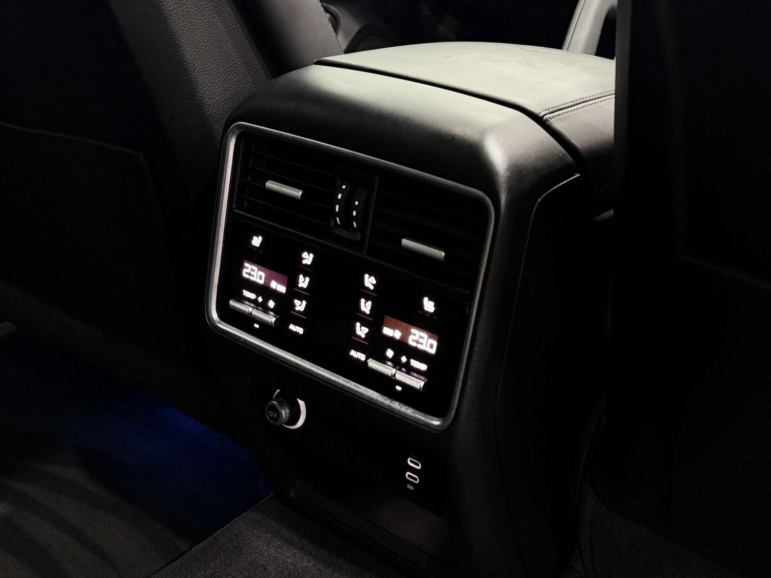 Used Porsche Cayenne 2022 for sale - 77833893: Photo 17