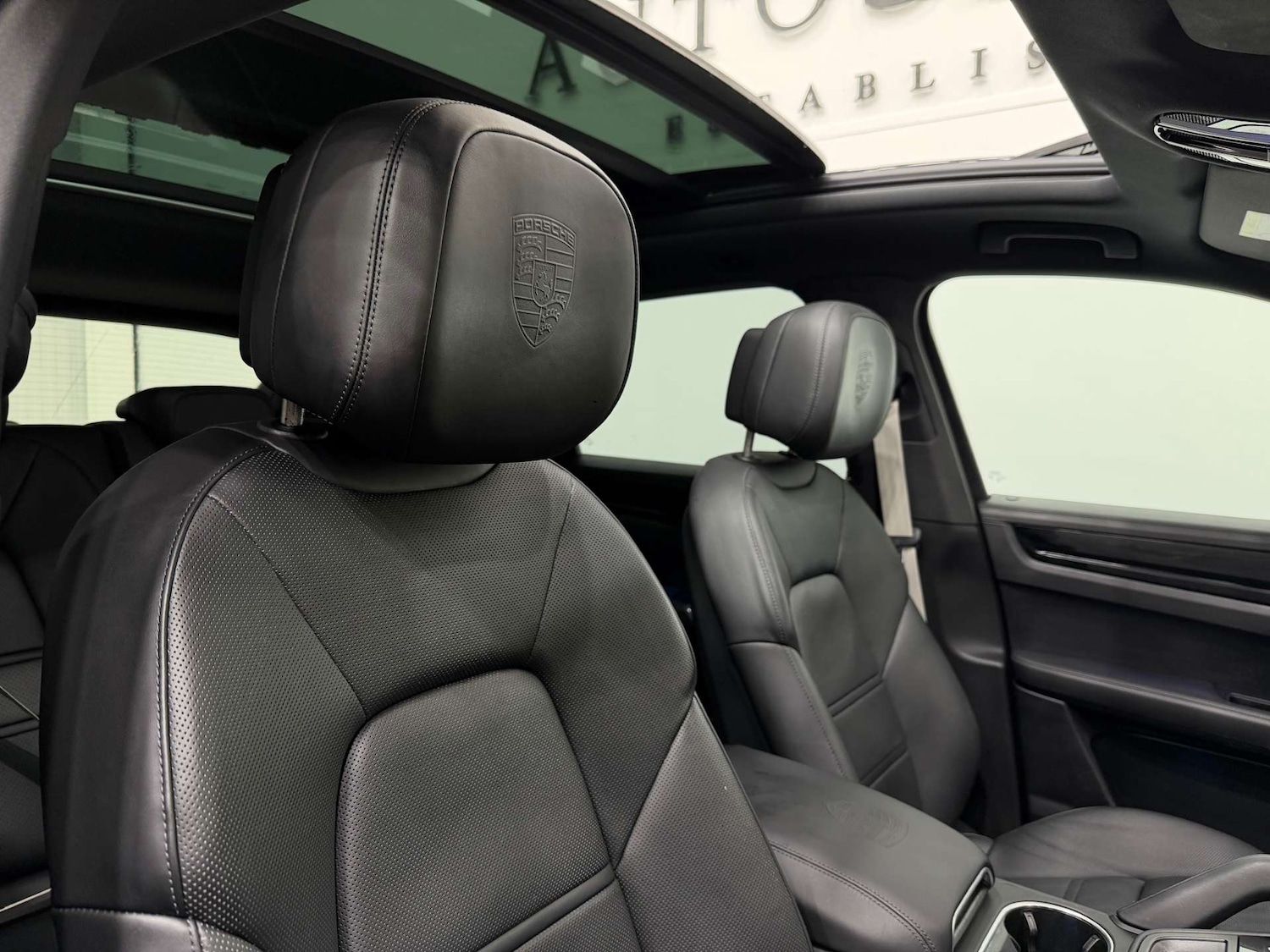 Used Porsche Cayenne 2022 for sale - 77833893: Photo 45