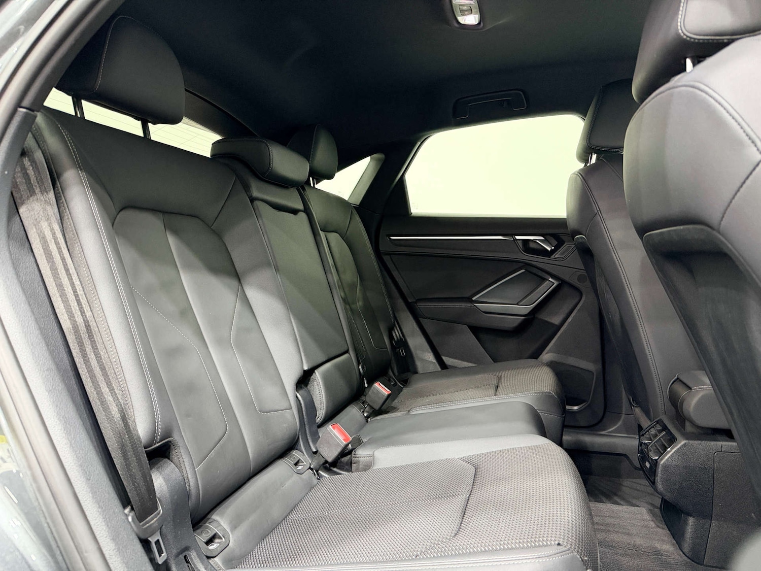 Used Audi Q3 2023 for sale - 77170353: Photo 16