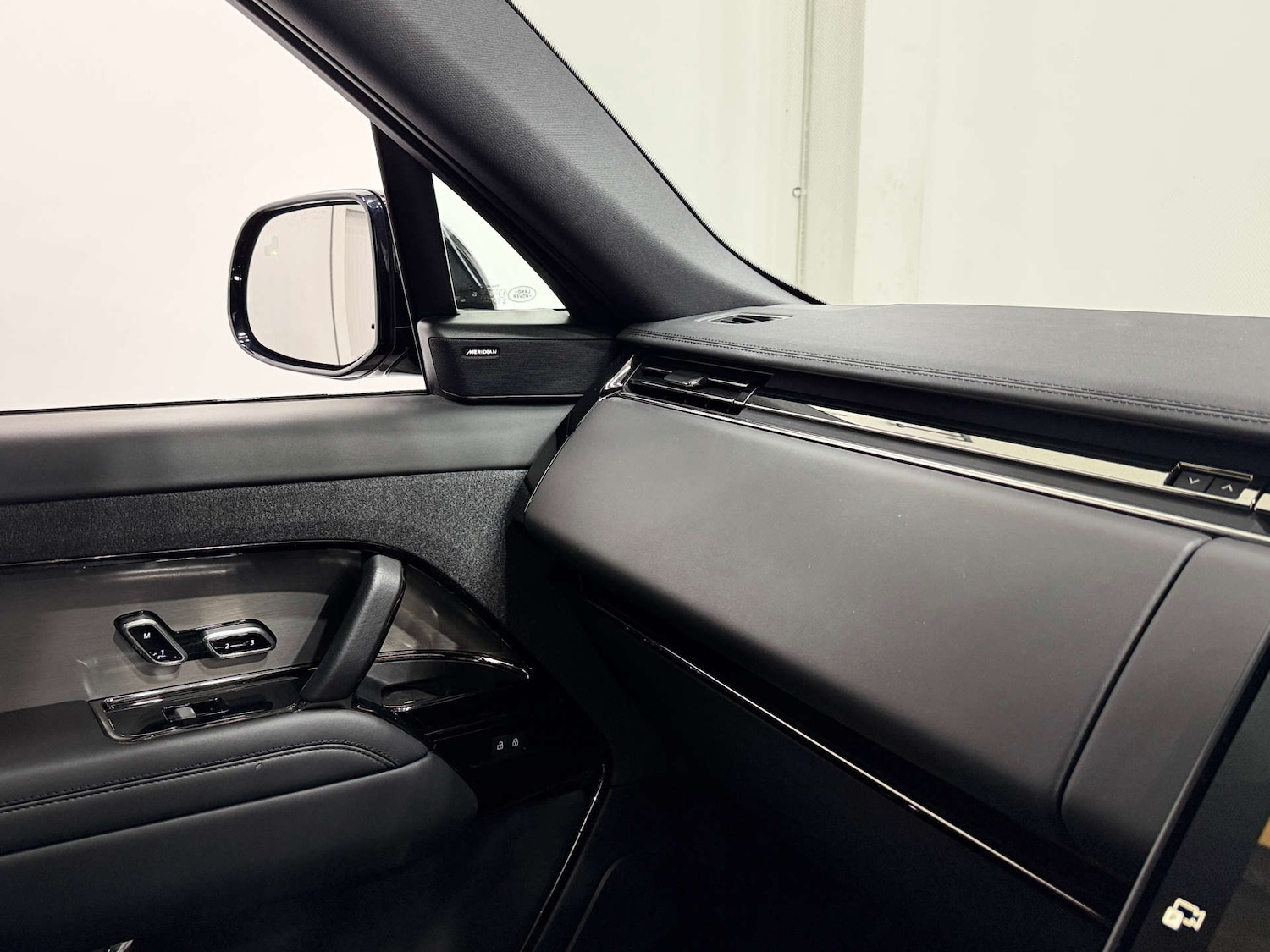 Used Land Rover Range Rover Sport 2023 for sale - 77833935: Photo 37