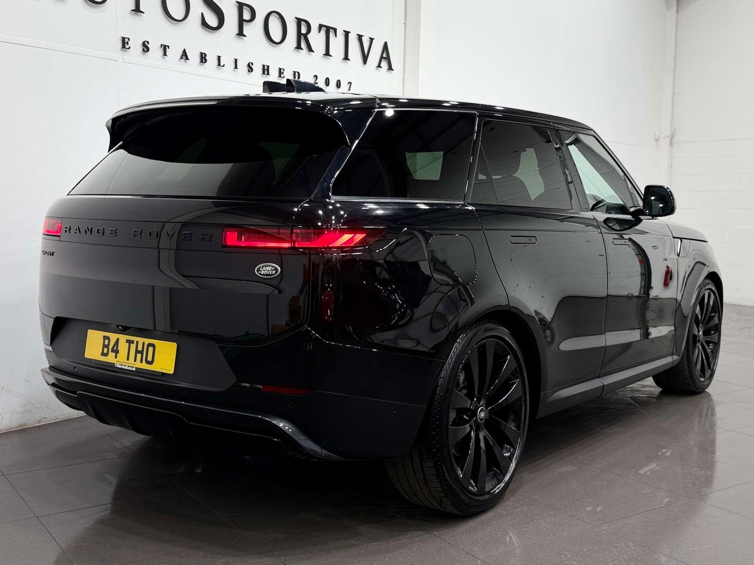 Used Land Rover Range Rover Sport 2023 for sale - 77833935: Photo 5