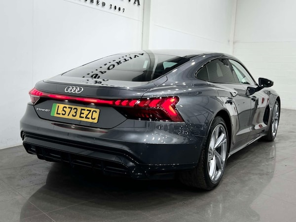 Used Audi e-tron GT 2023 for sale - 76277570: Photo 5
