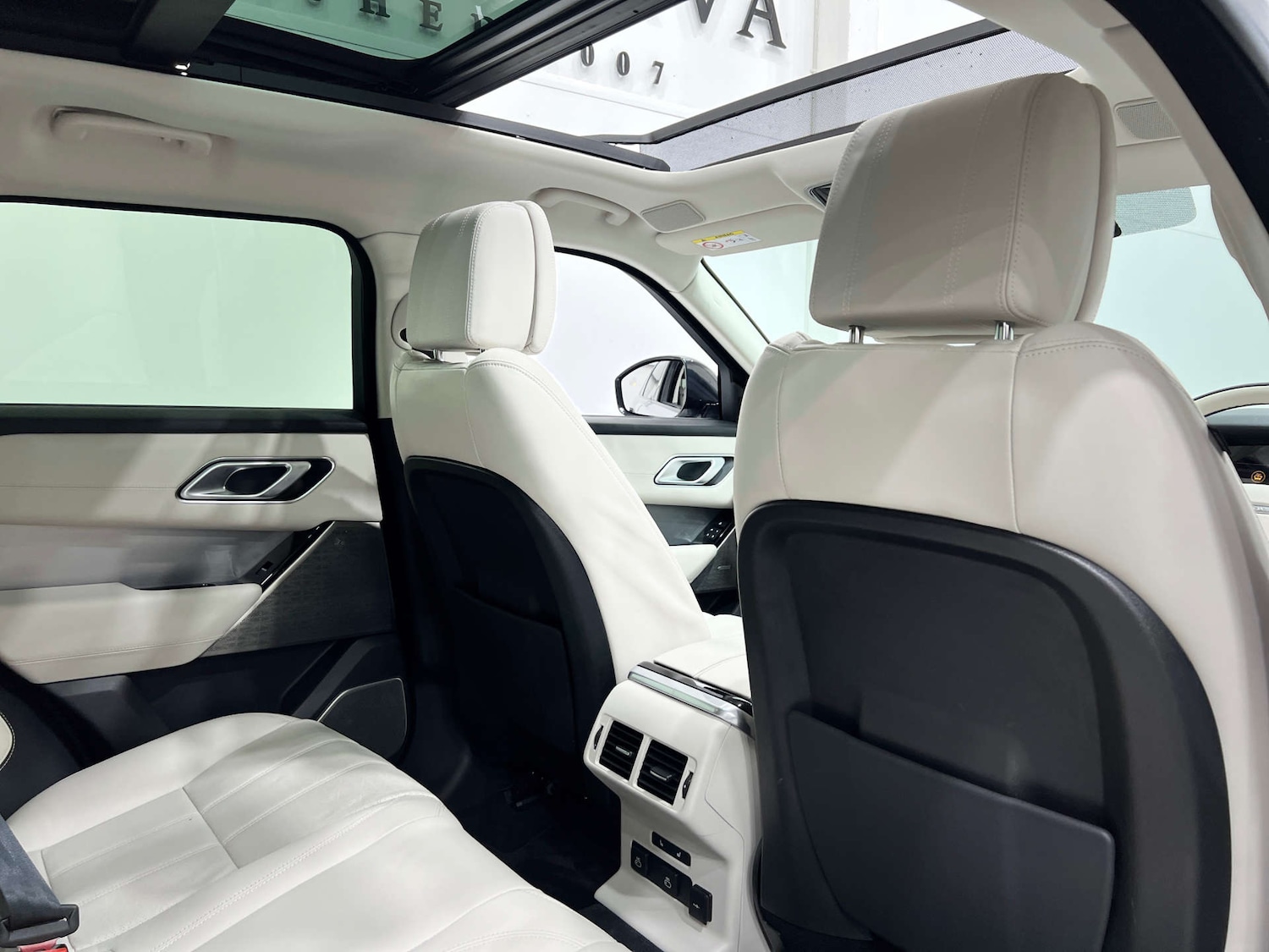 Used Land Rover Range Rover Velar 2022 for sale - 76076567: Photo 18