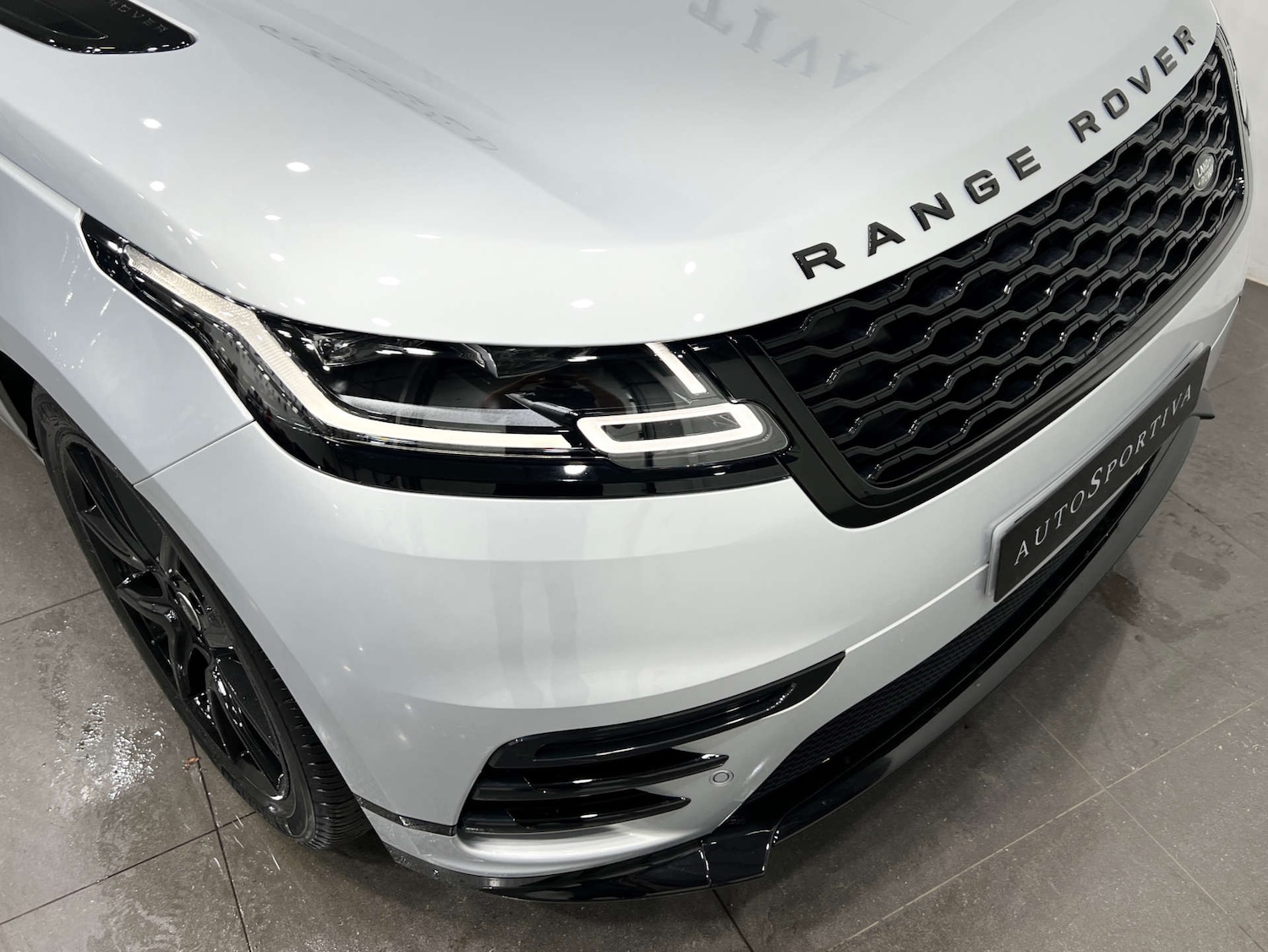 Used Land Rover Range Rover Velar 2022 for sale - 76076567: Photo 32