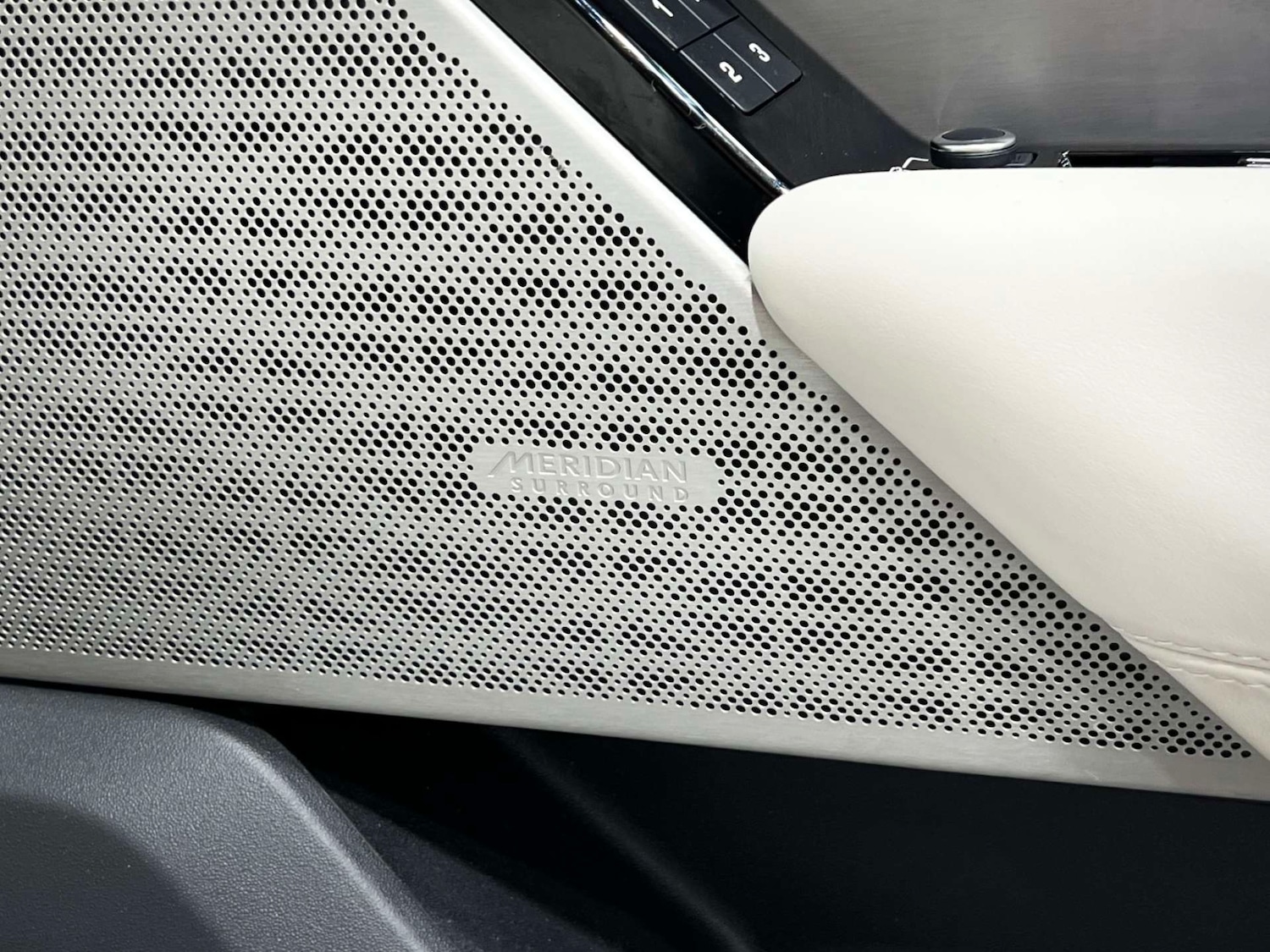 Used Land Rover Range Rover Velar 2022 for sale - 76076567: Photo 37