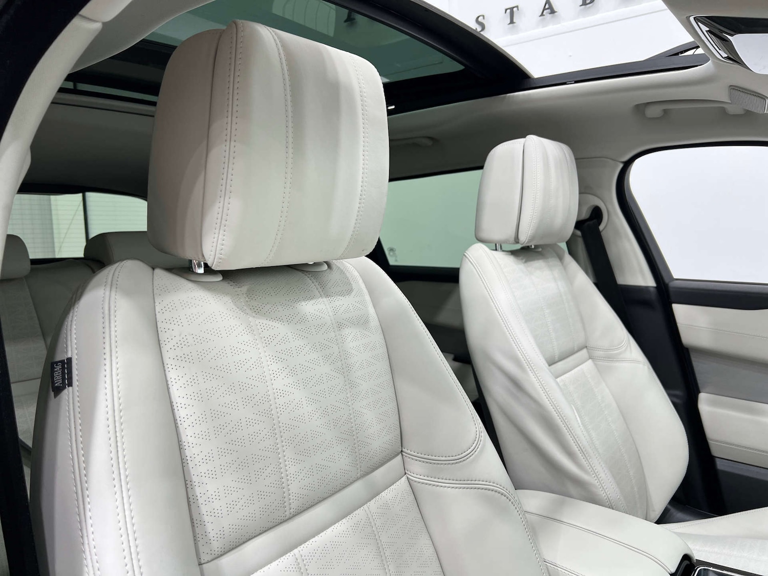 Used Land Rover Range Rover Velar 2022 for sale - 76076567: Photo 38