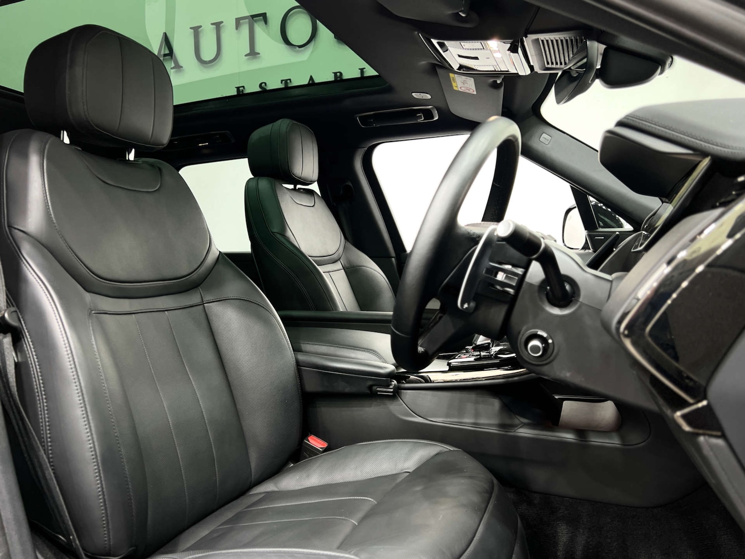 Used Land Rover Range Rover Sport 2023 for sale - 77403473: Photo 2