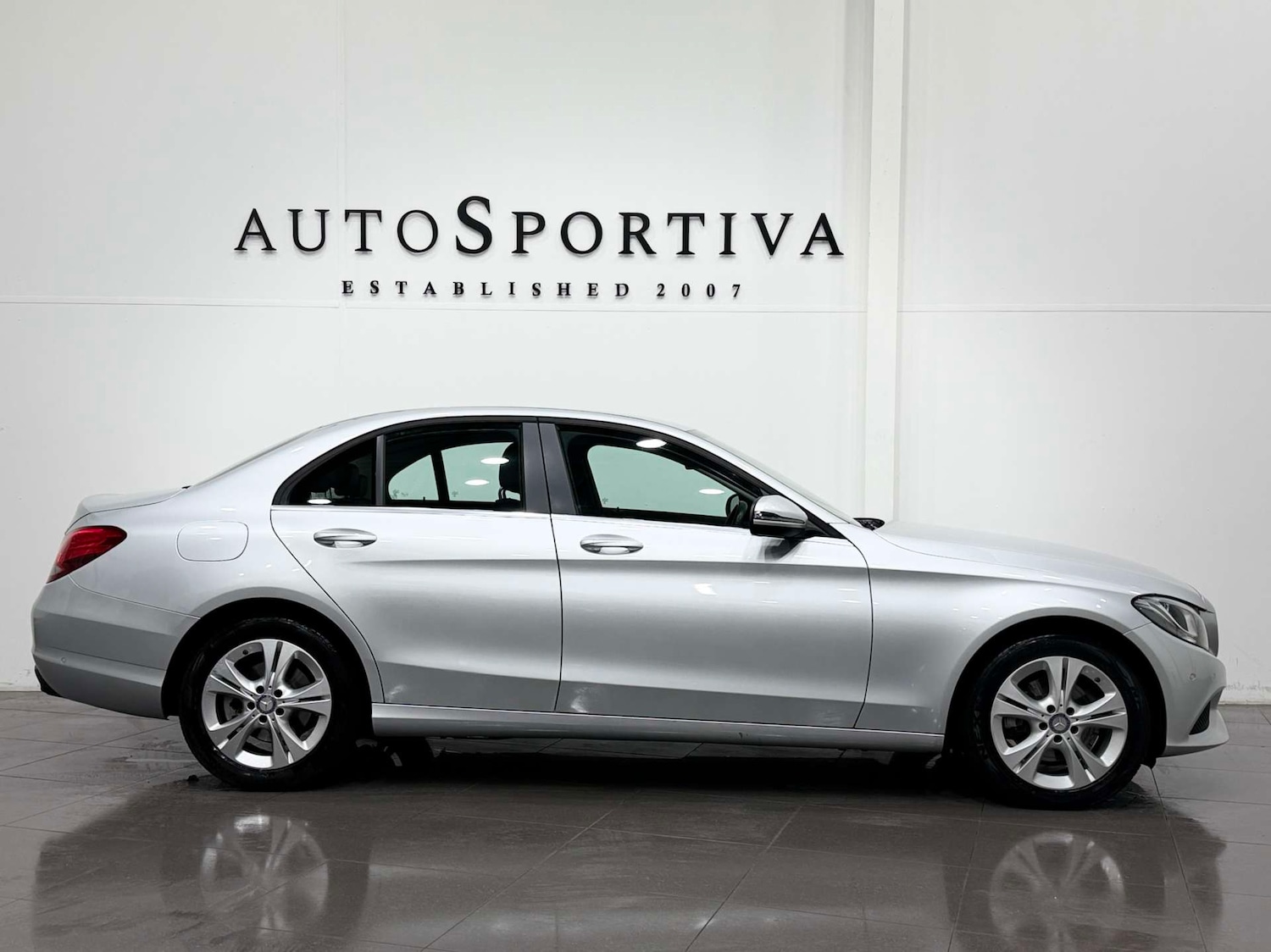 Used Mercedes-Benz C Class 2017 for sale - 76547243: Photo 6