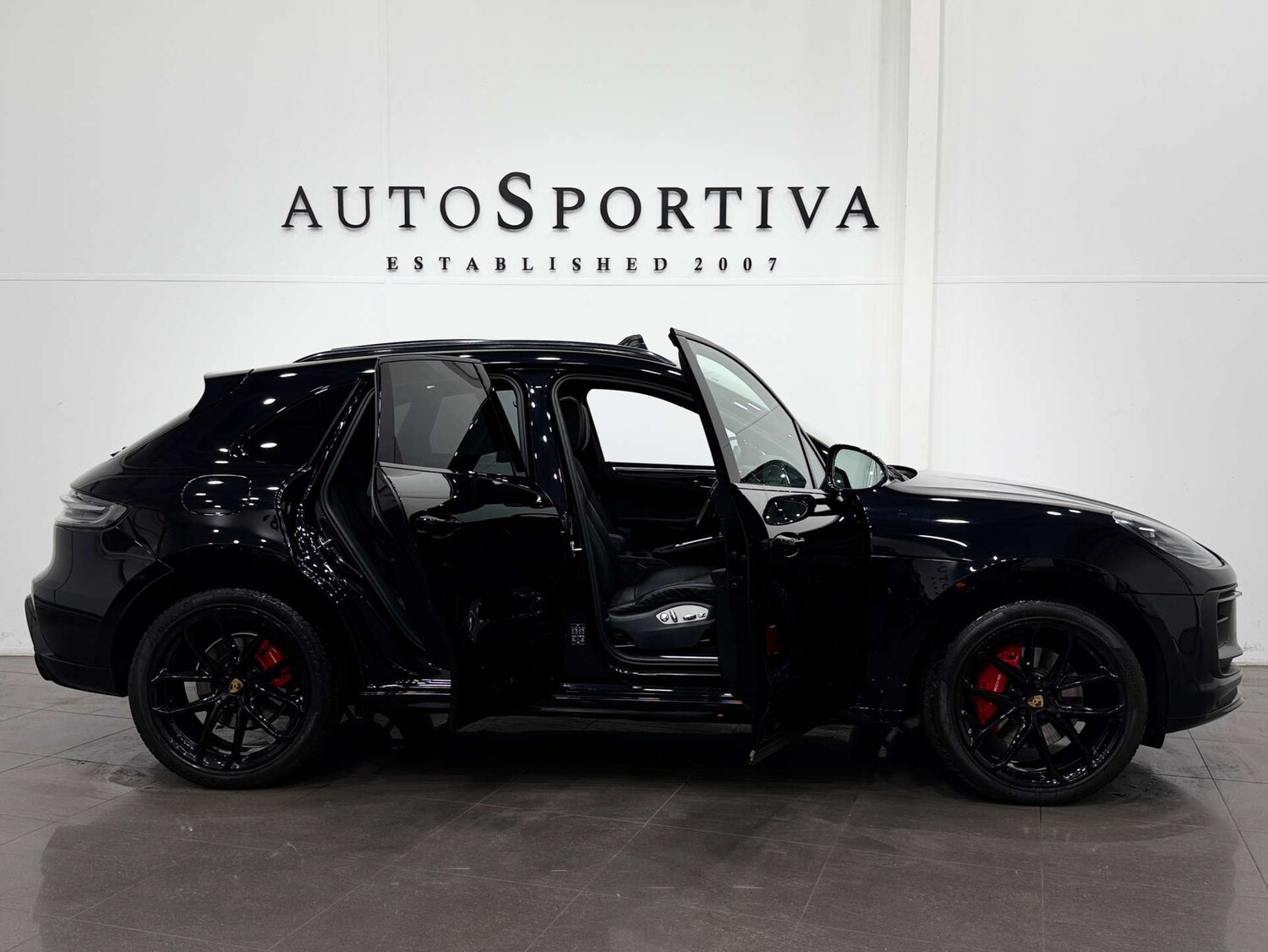 Used Porsche Macan 2021 for sale - 76354278: Photo 14