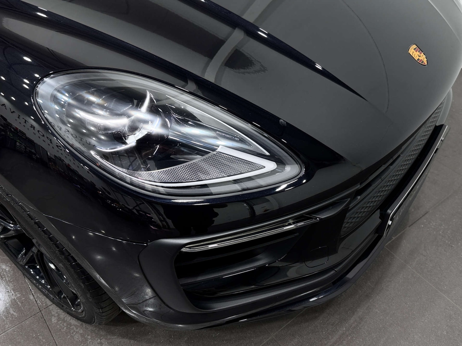 Used Porsche Macan 2021 for sale - 76354278: Photo 31